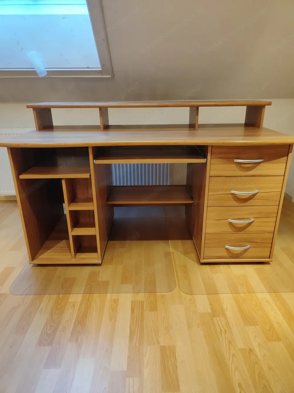 Schreibtisch zu verschenken Schreibtisch zu verschenken