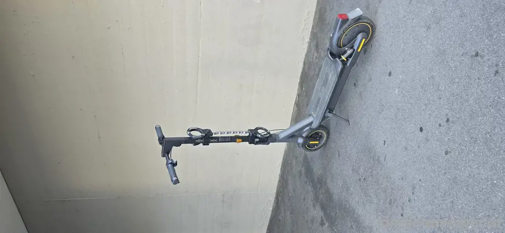 ninebot kickscooter Max g2