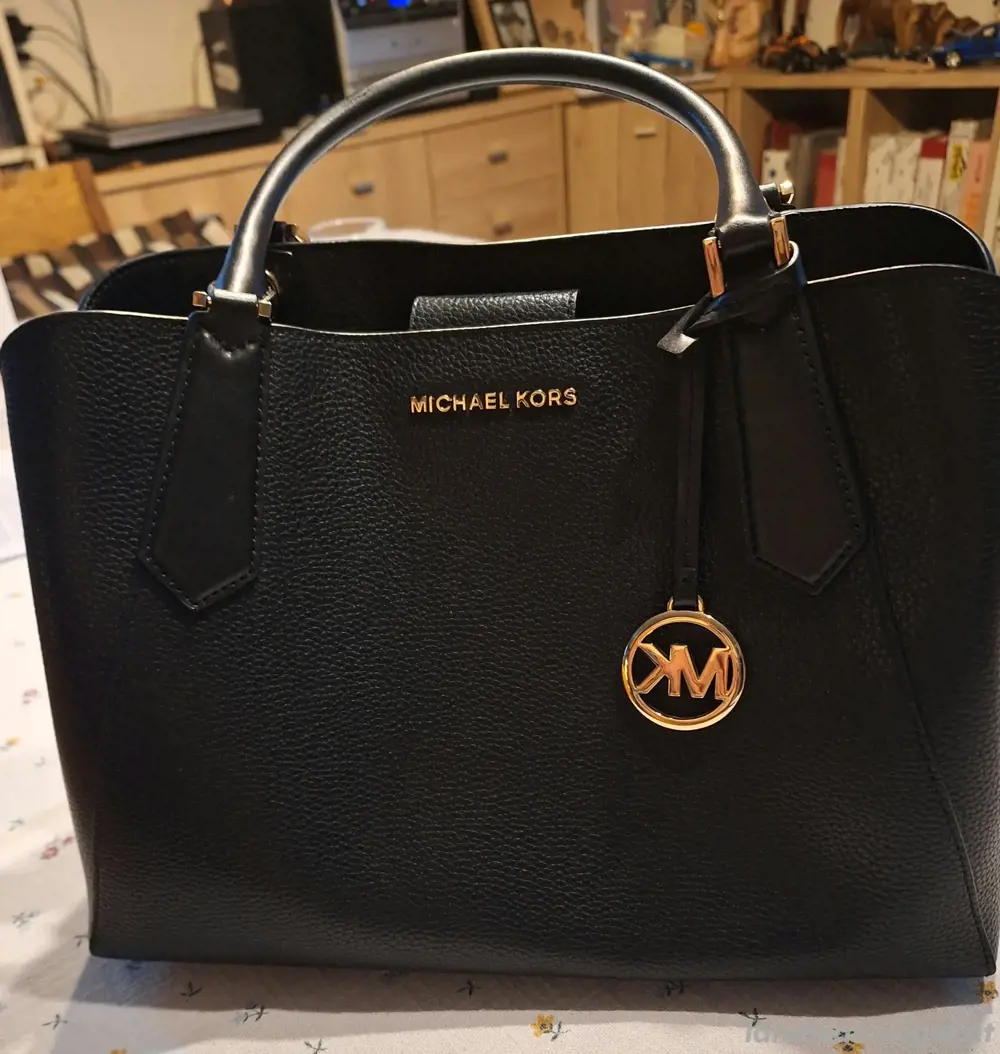 MK    Handtasche