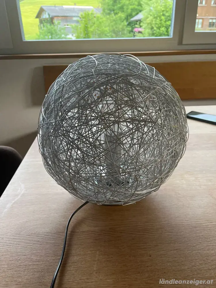 Lampe aus Drahtgeflecht Lampe aus Drahtgeflecht