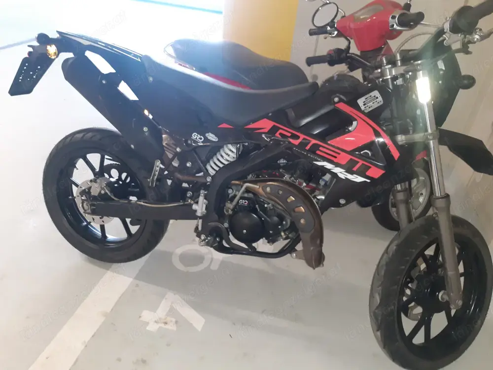 Rieju MRT 50 Europa SM - Schwarz Rot