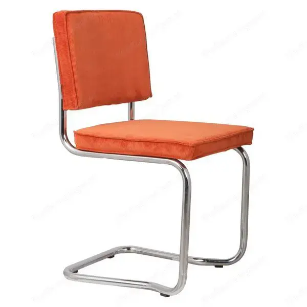 Vier Orangefarbene Esszimmerstühle Freischwinger