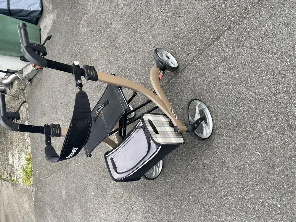 rollator mit tasche rollator mit tasche