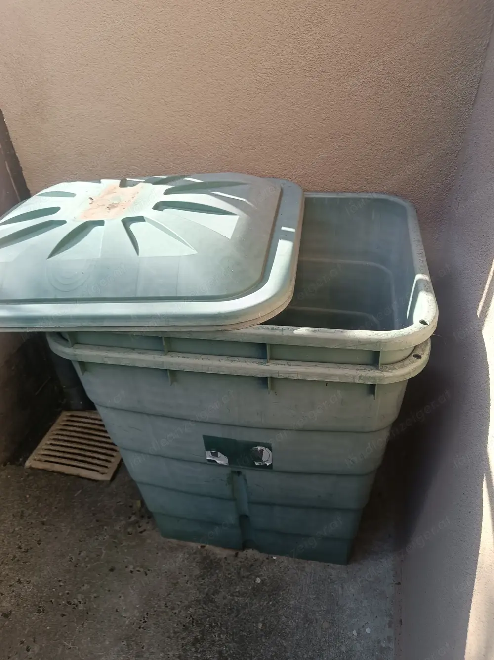 Wassertank mit deckel Wassertank mit deckel