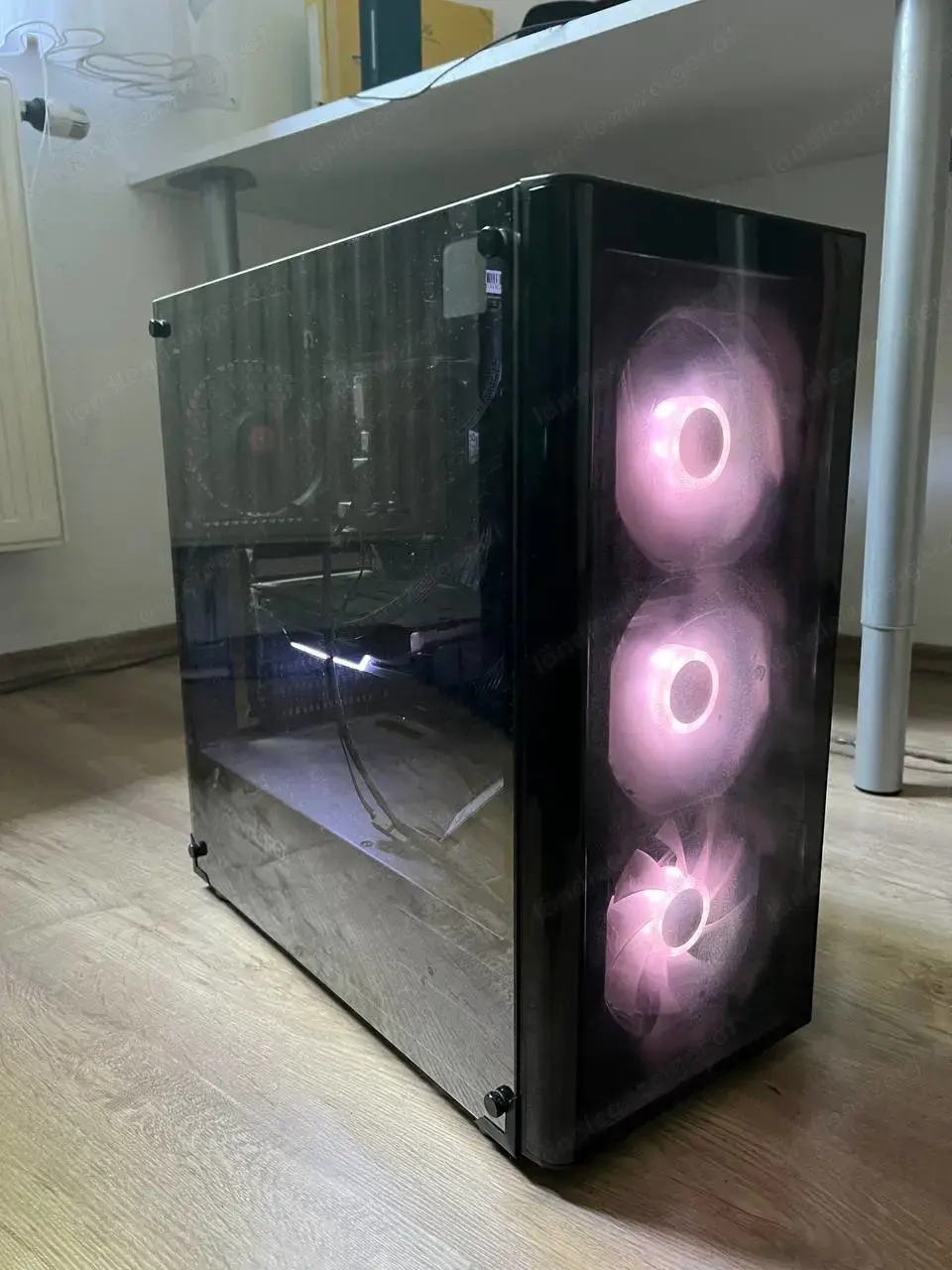 Komplett PC zu verkaufen RTX 2060 Super 32 GB DDR4 Ram Ryzen 5 3600 4.2GHz x 6 kerne Komplett PC zu verkaufen RTX 2060 Super 32 GB DDR4 Ram Ryzen 5 3600 4.2GHz x 6 kerne