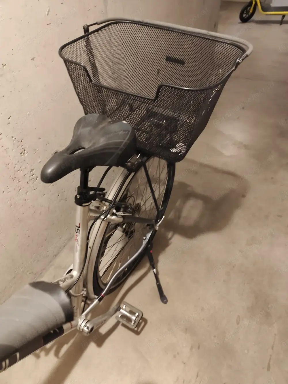 Simplon Damenfahrrad für einen Bastler billig abzugeben !!!
