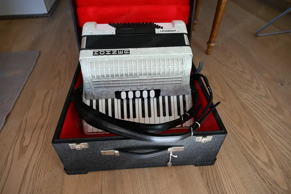 Akkordeon Hohner Concerto IIIT Akkordeon Hohner Concerto IIIT