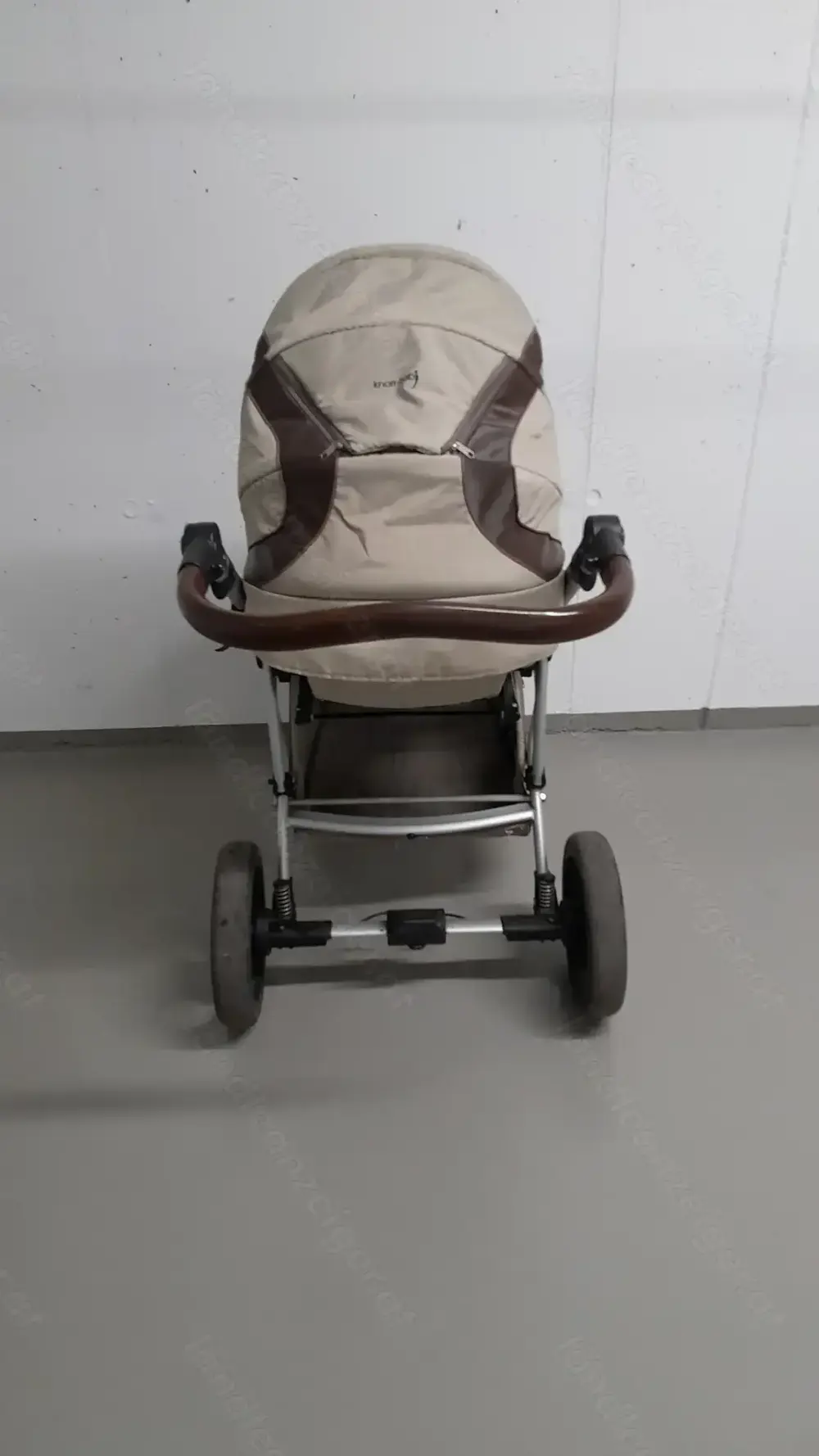 Kinderwagen mit Babyschale und Buggyfunktion
