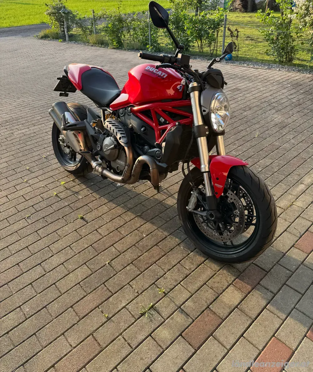 ducati monster 821