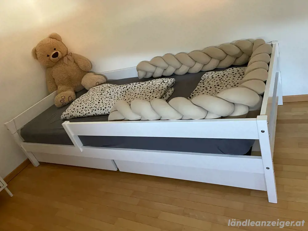 Bett 90x200 cm mit Schubladen und inkl. Matratze