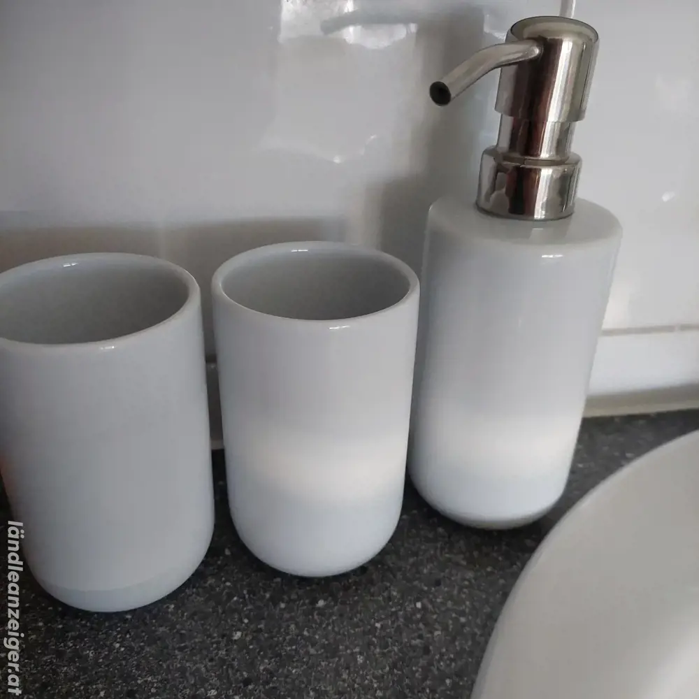 Becher, Seifen-Spender 