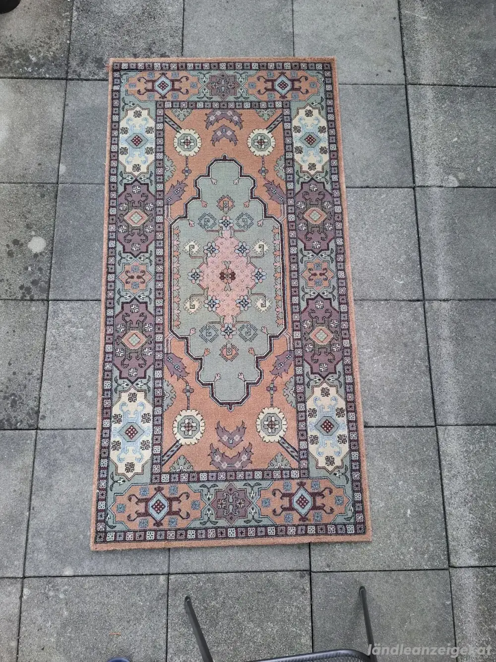 Teppich. Teppich.