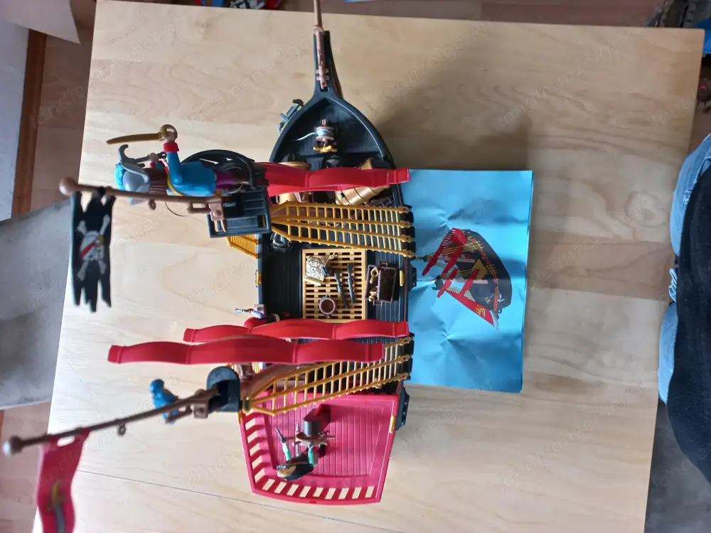 Playmobil Piratenschiff mit Zubehör