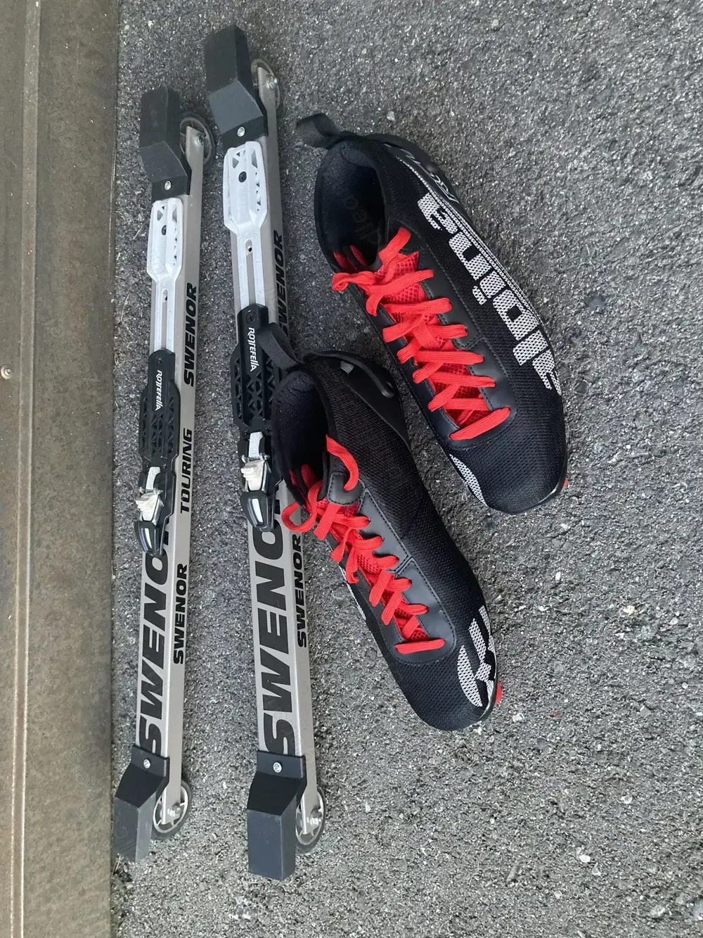 klassisches Skiroller-Set mit Schuhen Gr. 48