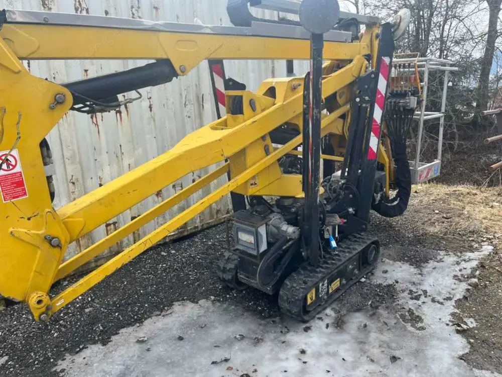 Raupenhebebühne Arbeitsbühne Raupenarbeitsbühne