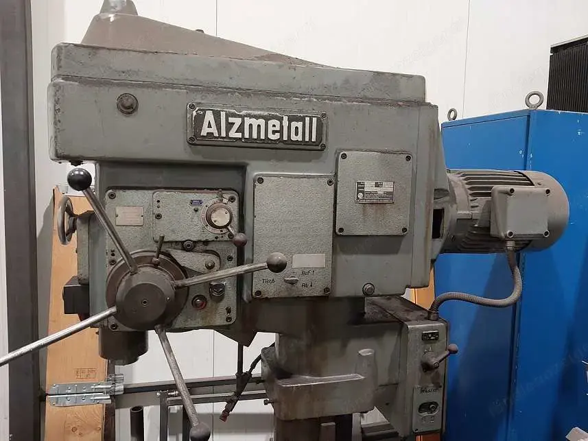 Ständerbohrmaschine Alzmetall