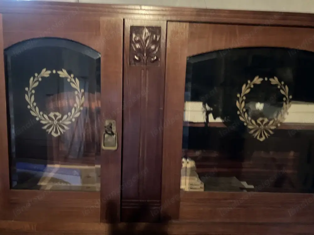 Antikes Buffet Vollholz