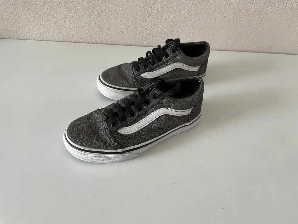 Vans Old Skool Glitter Sneakers schwarz Gr. 32 Mädchen
