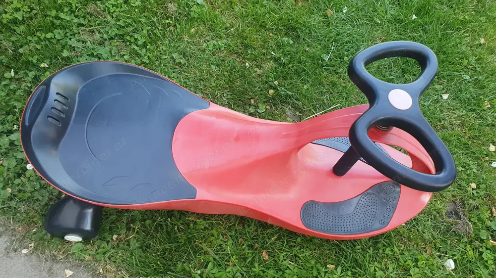 Riricar Spielzeugauto für Kinder - Antrieb durch Lenkbewegung, mit leuchtenden Flüsterrädern