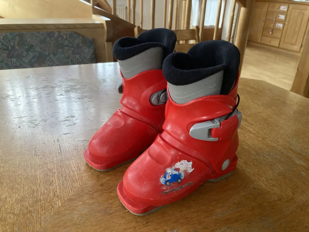 Kinderskischuhe Größe 28 - 30