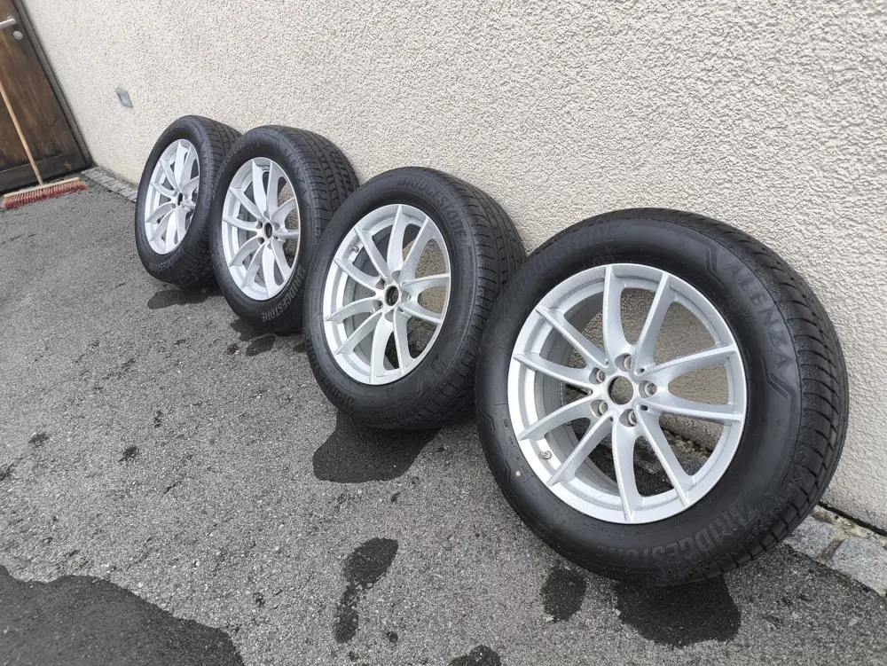 BMW X3 G01  X4 G02, V-Speiche 618, Sommerreifenkomplettsatz 225 60  R18