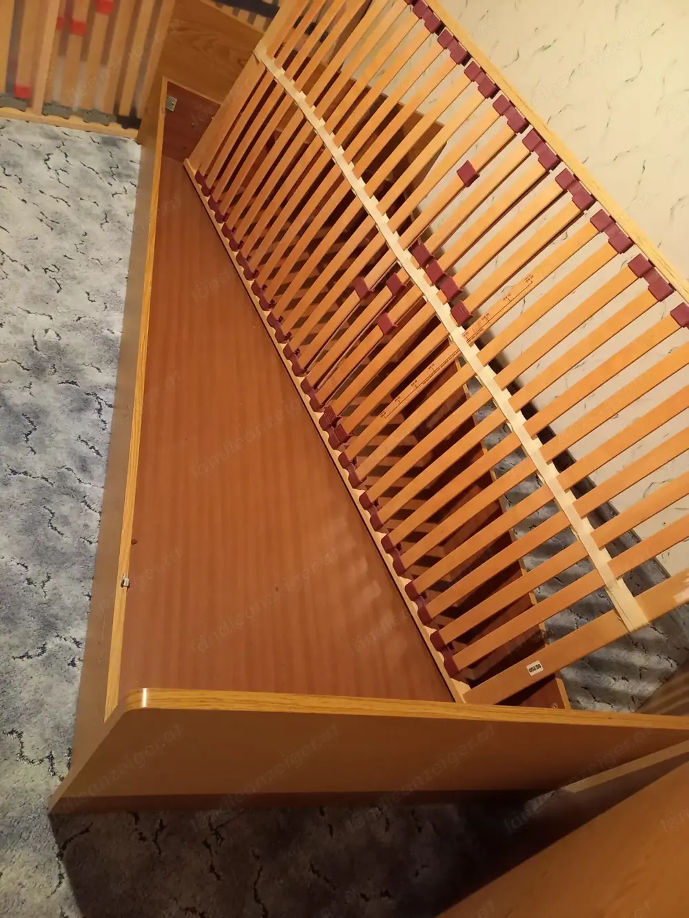 Bett, Einzelbett, Lattenrost, Matratze 