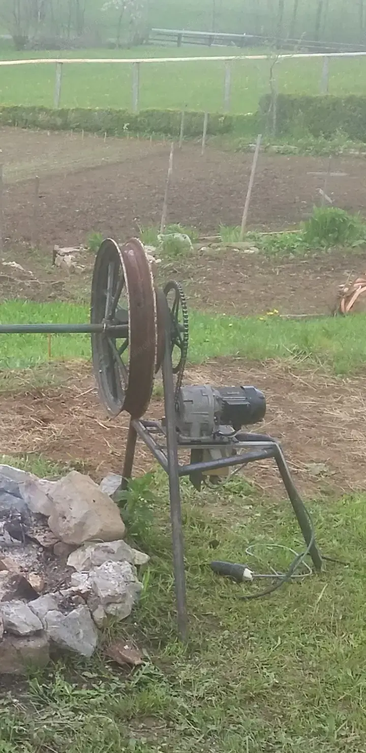 Grill, Spanferkelgrill, Lammgrill