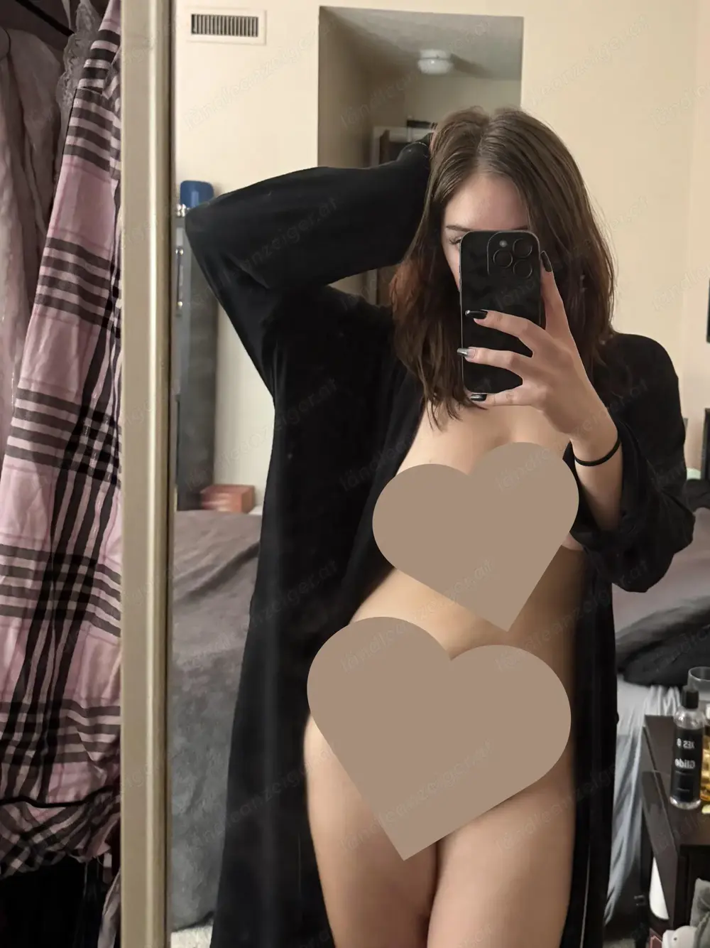 Studi bietet Fotos und Schwanzbewertungen an