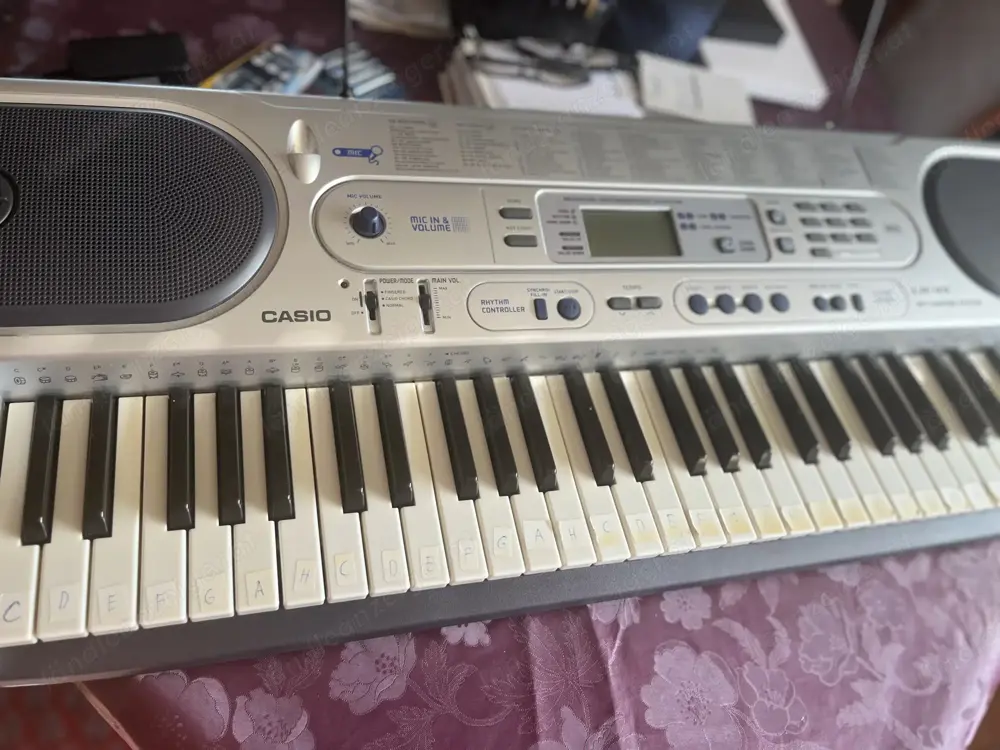 Verkaufe dieses neue unbenutztes  Keybord !