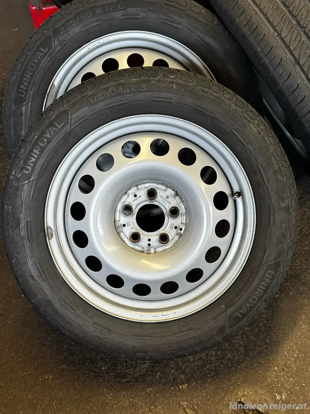 Mercedes Vito Stahlfelgen mit Sommerreifen