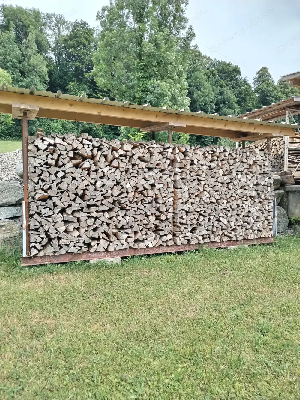 Brennholz (hart und weich)