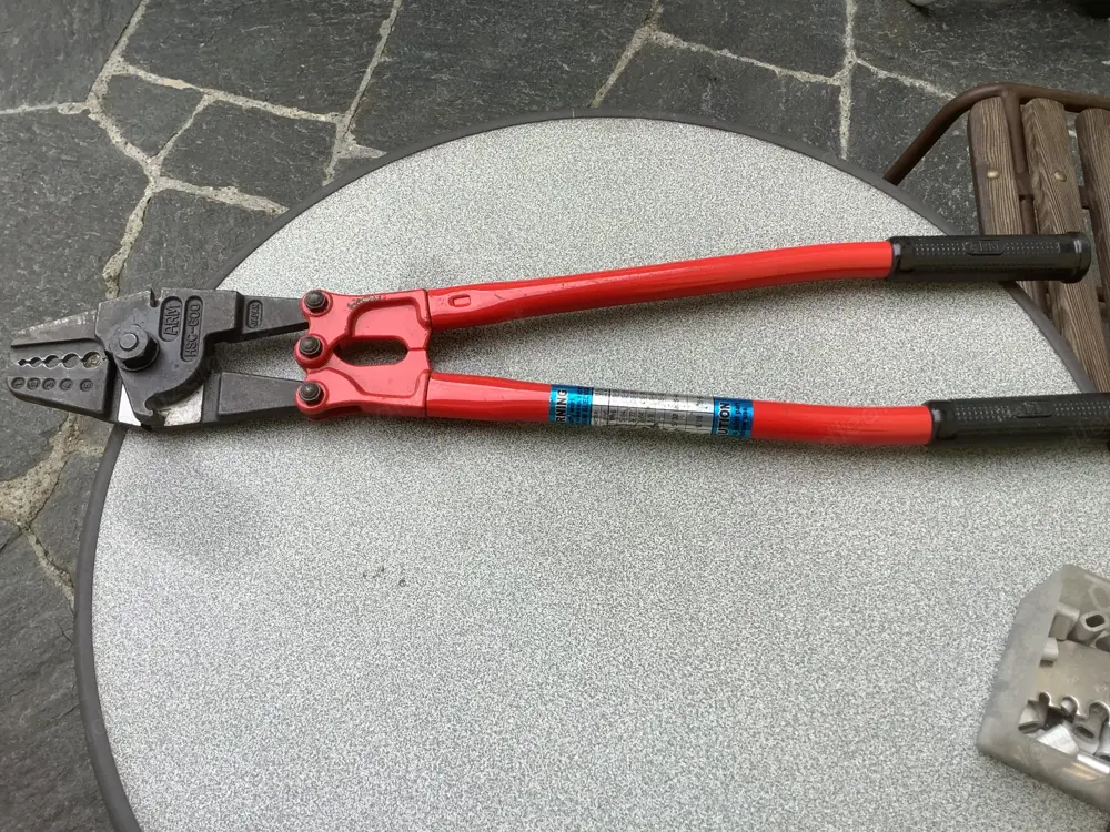 Handpresszange für Drahtseile