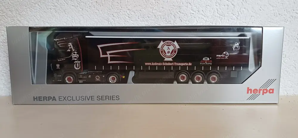 Herpa Andreas Schubert "Vento Nero" Sattelzug