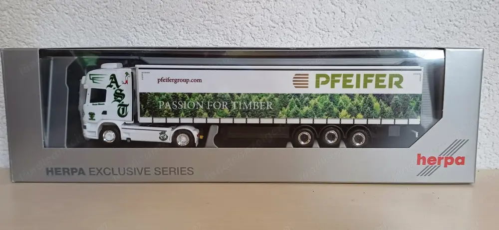 Herpa Andreas Schubert "Vento Nero" Sattelzug 1:87