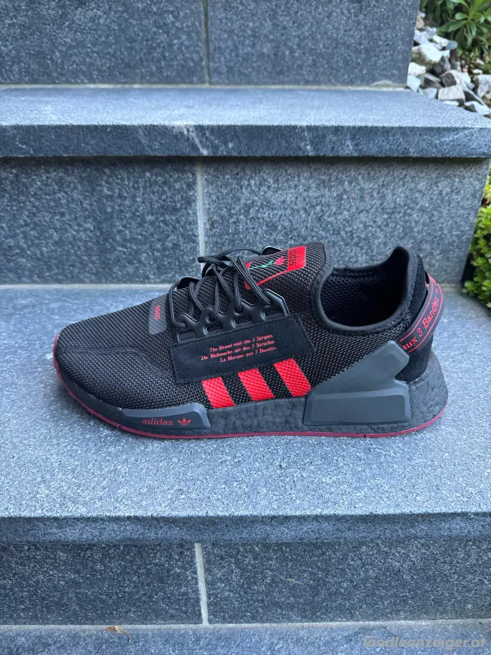 Adidas NMD R1 Black Red NEU & ungetragen