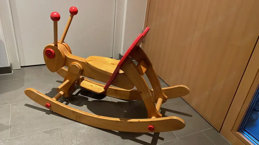 Schauckelpferd aus Holz