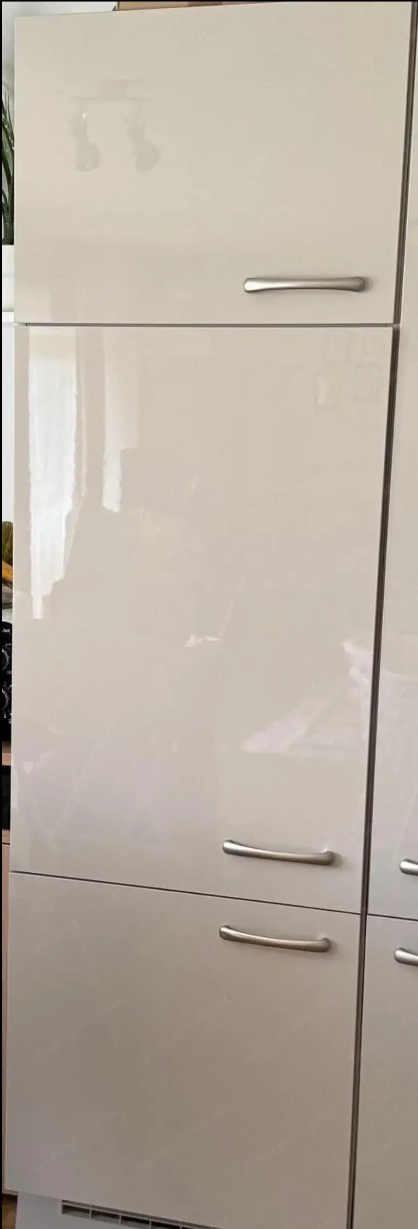 Schrank für Einbaukühlschrank 