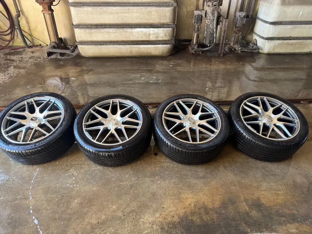 22 Zoll original AMG Kreuzspeiche Felgen Räder