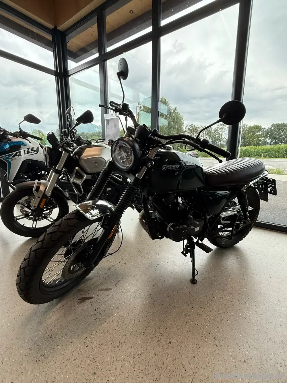 Brixton Cromwell 125