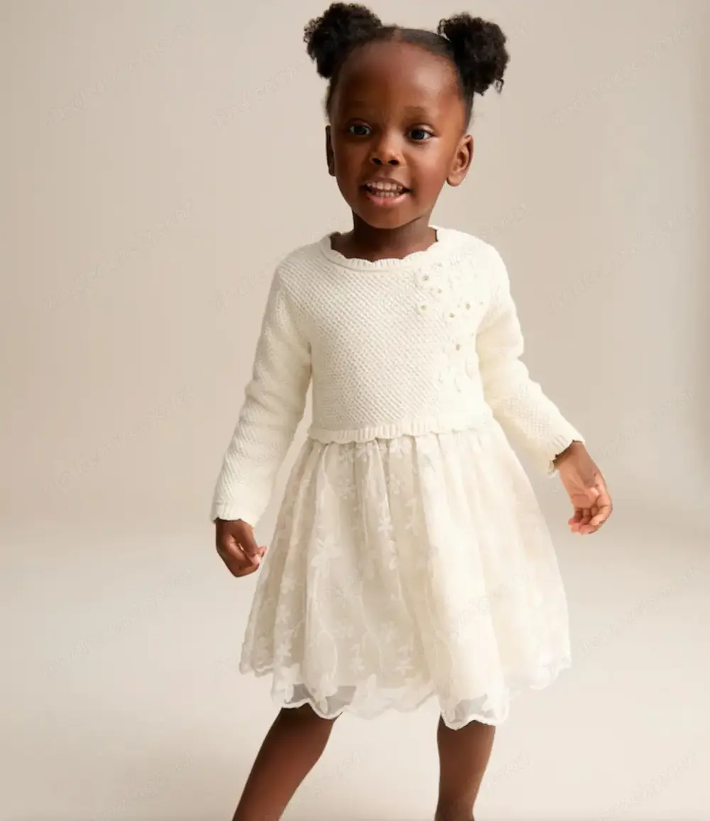 Strickpulloverkleid für besondere Anlässe Gr. 98