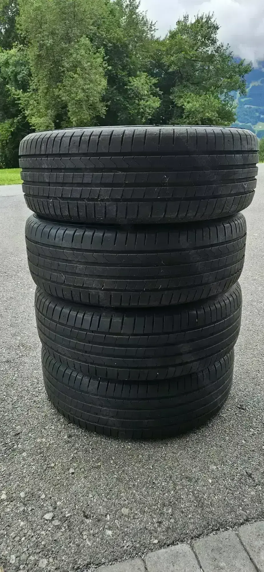 4 Sommerreifen 215 60 R16 Hankook