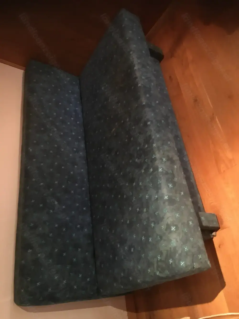 Sitz -Schlafsofa mit Bettzeugkasten kostenlose Selbstabholung