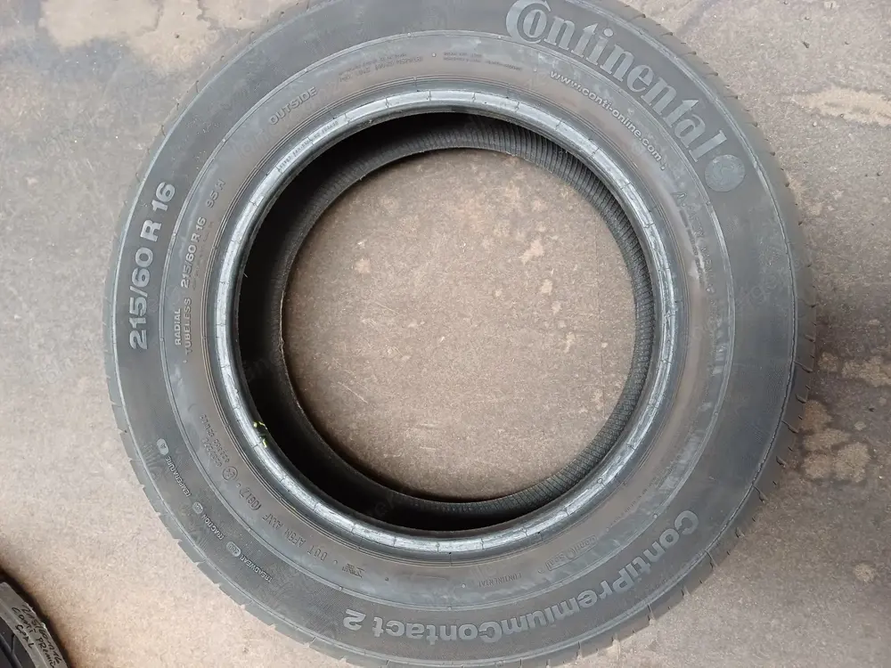 Continental Sommer 215 60-r16 95H PremiumContact2 Seal inside 7mm Dot 0417