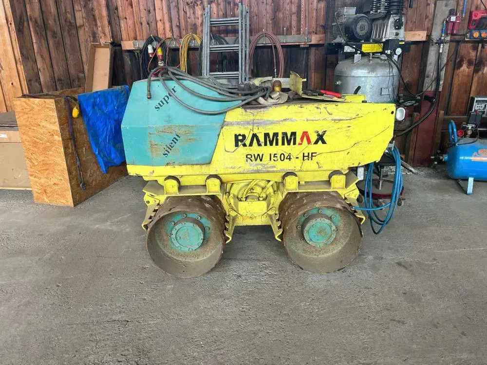 Grabenwalze der Marke RAMMAX