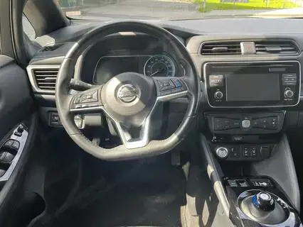 Nissan Leaf N-Connecta 40kWh mit Winterpaket (100% Elektroauto)