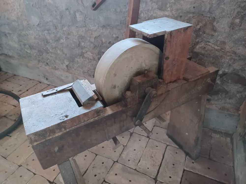 Schleifstein aus alter Werkstatt