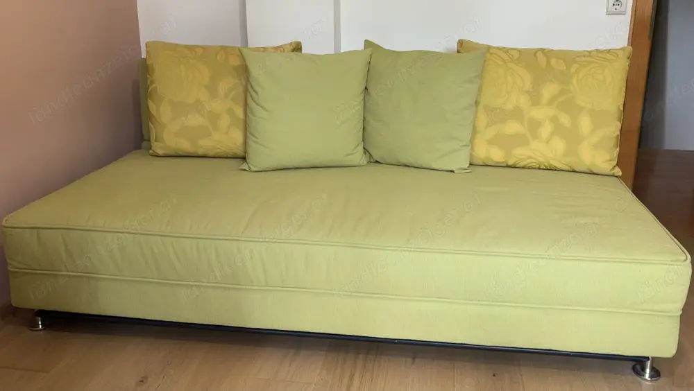 Couch, Sofa ausziehbar grün