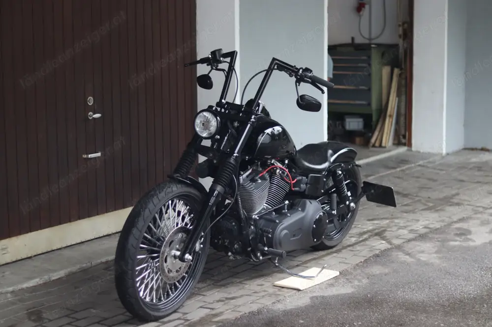 Harley-Davidson Dyna Wide Glide Chopper   Cruiser