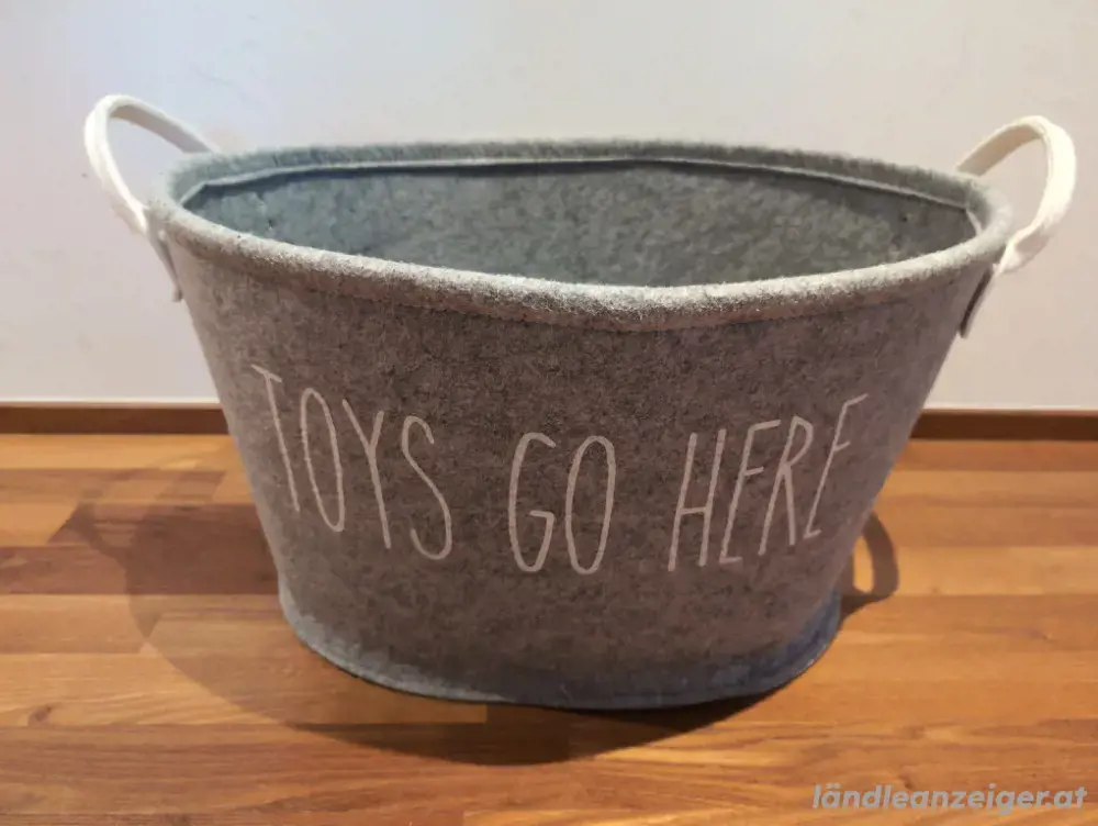 große Box für Spielsachen