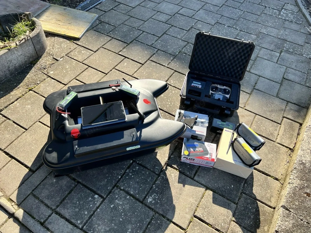 Alien Baitboat Delta Futterboot GPS Autopilot Vollausstattung